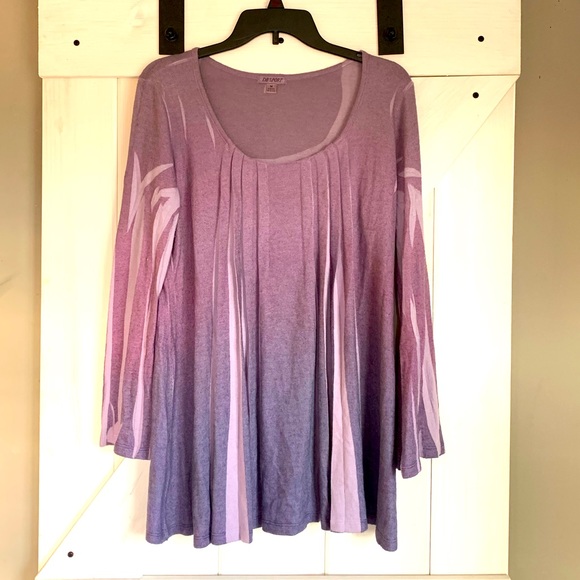 DB Sport Tops - Women’s DB Sport Bohemians Purple Flowy Tunic Sweater Flared Sleeves Medium
